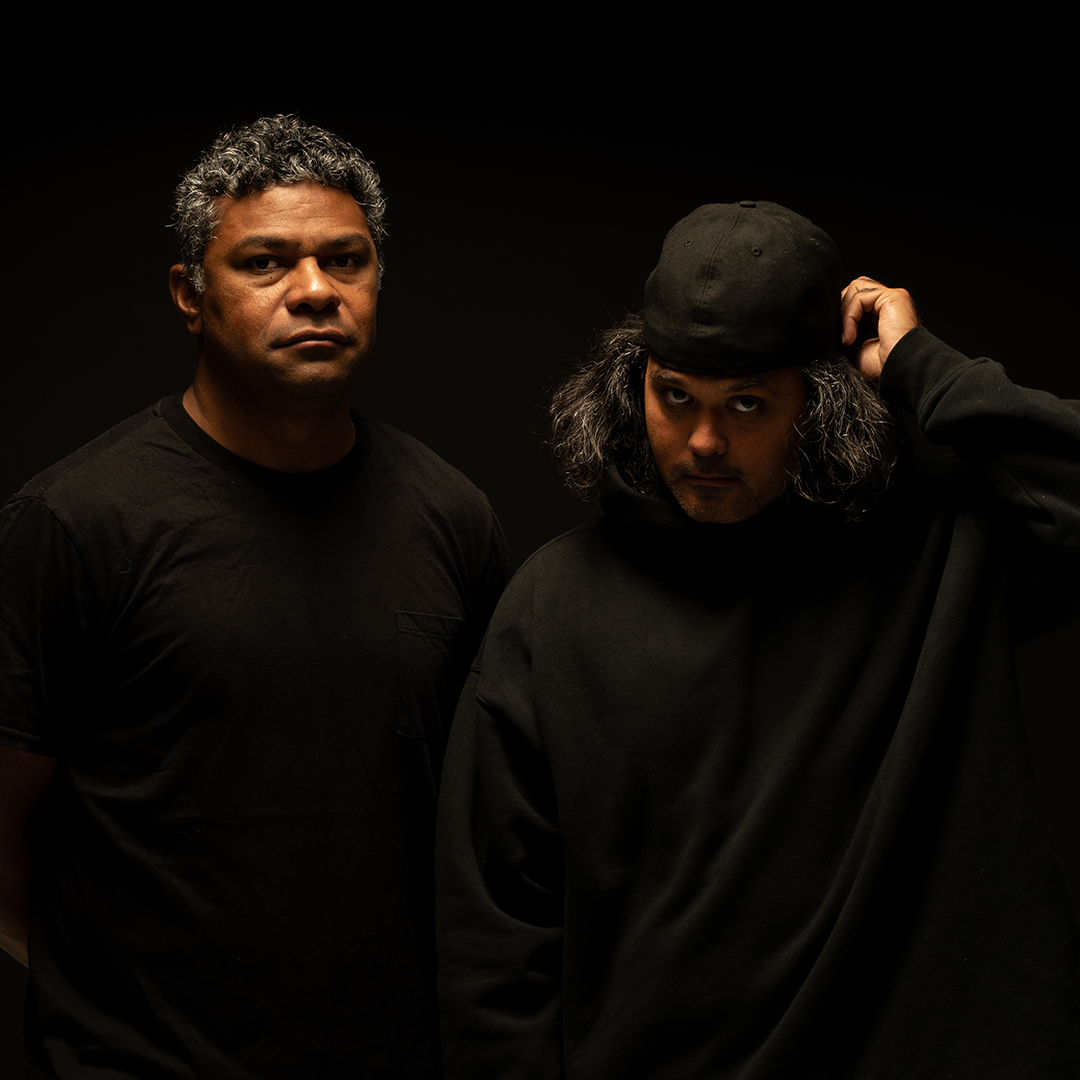 Birdz & Fred Leone Present : Girra null